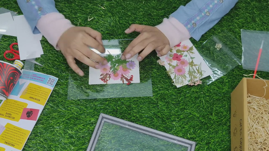 DIY Botanical Framing and Bookmark Making Kit | 8years+